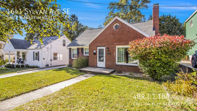 Building Photo - 1641 Sylvan Ave SE