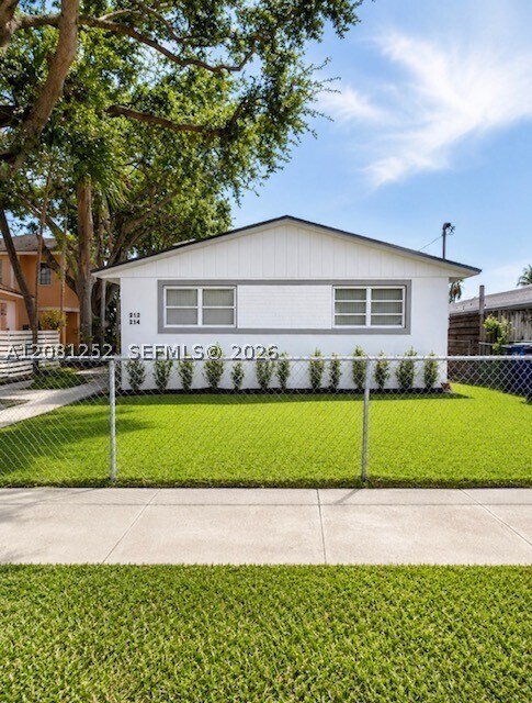 Building Photo - 212 Northwest Dr