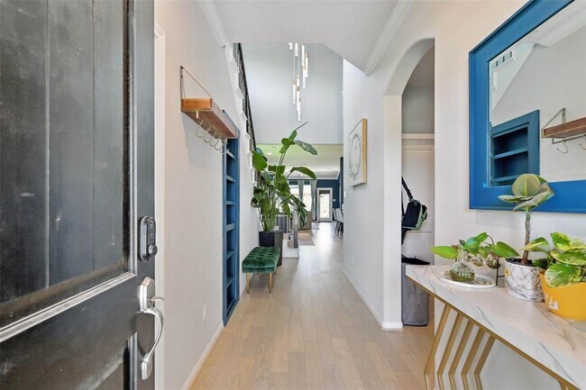 Foto del edificio - 13125 Sapphire Lake Ln