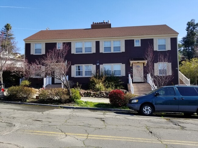 Building Photo - 48 Daniels Ave