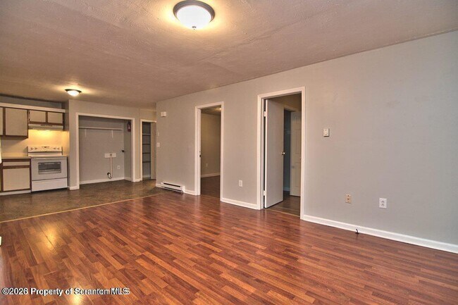 Foto del edificio - 1418 N Main St