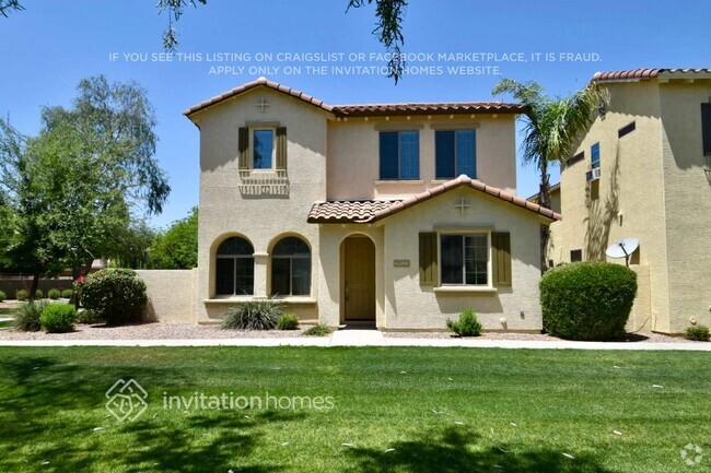 Building Photo - 3523 S Swan Dr