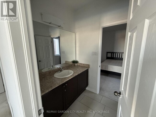 Photo du bâtiment - 7969 Buckeye Cres