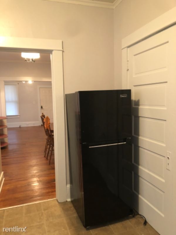 Building Photo - 2 br, 1 bath House - 142 Williamsburg Ave