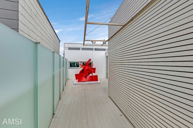 Building Photo - 3 br, 3 bath House - 862 Pacheco
