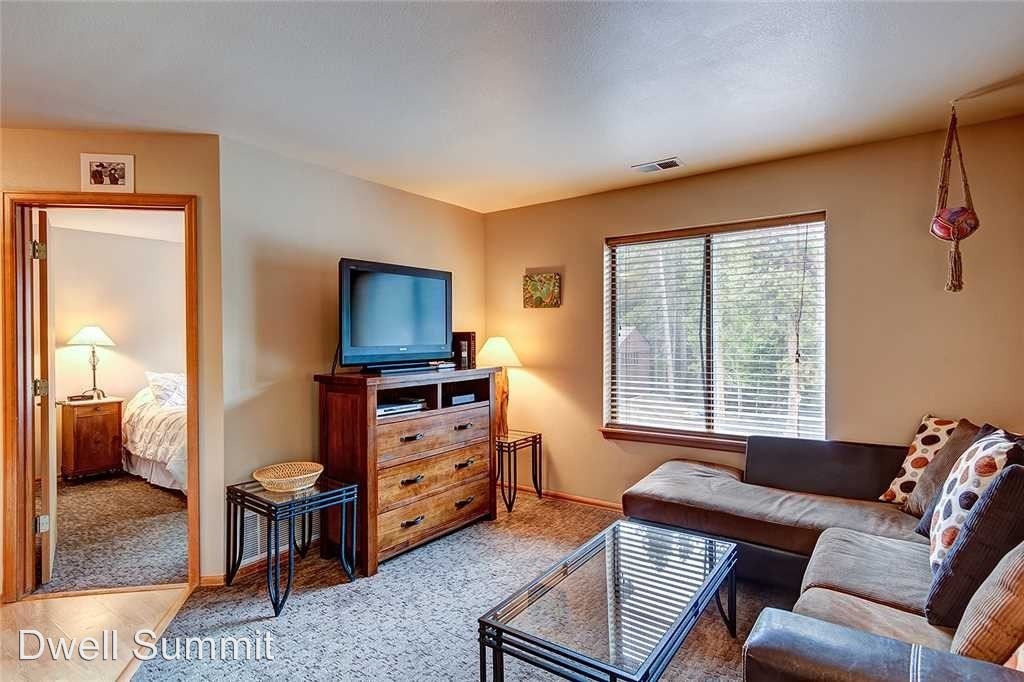 Primary Photo - 1 br, 1 bath House - 302 Village Point Drive