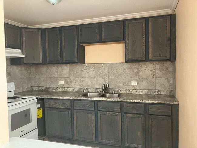 Foto del edificio - 4067 Bonhill Dr