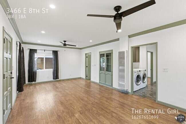 Foto del edificio - 3466 E 8th St