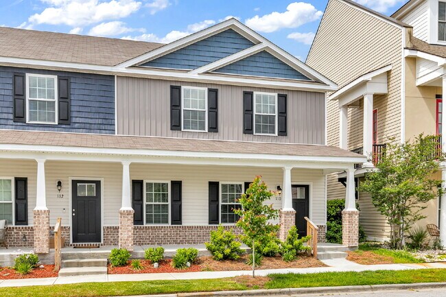 Foto del edificio - End Unit Townhome in Port Wentworth