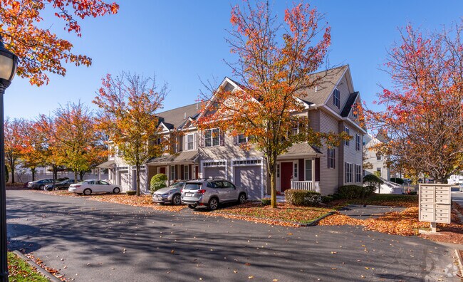 Foto del edificio - Village Estate Condo