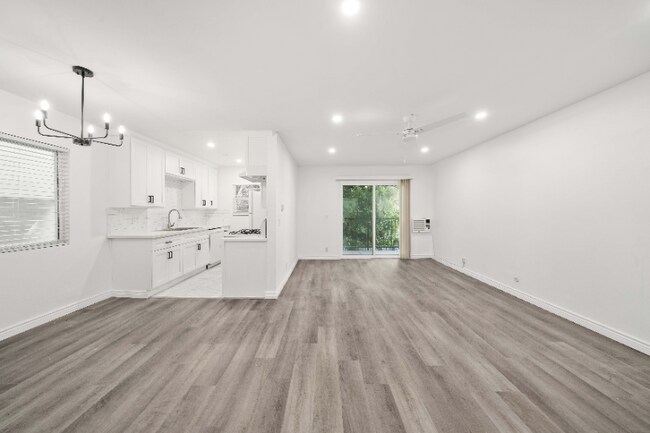 Foto del edificio - 1348 N Vista St