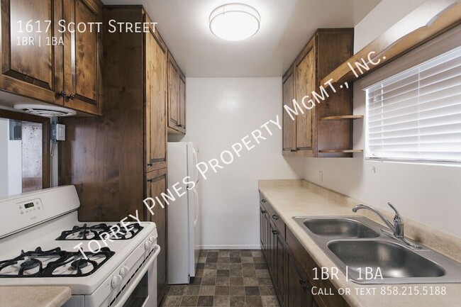 Building Photo - One Bedroom w/ Parking and Private Patio i...
