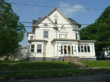 Foto principal - 969 Plymouth Ave N