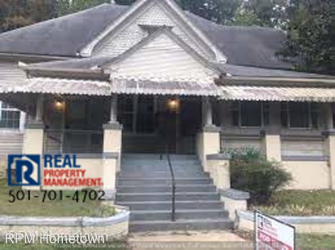 Primary Photo - Studio, 1 bath House - 640 Park Ave. Unit B