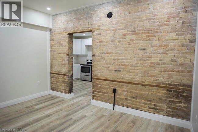 Photo du bâtiment - 160 Darling St