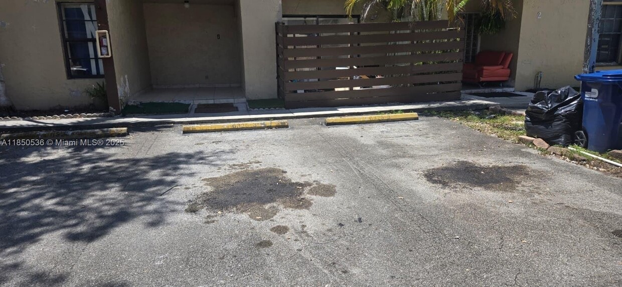 Primary Photo - 6325 SW 138th Ct