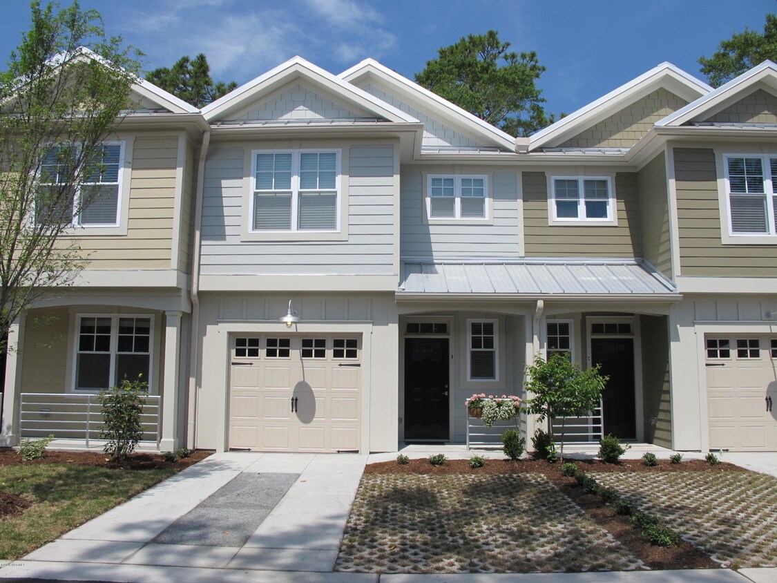 Foto principal - 1639 Fallen Leaf Ln