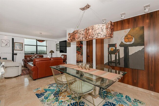 Foto del edificio - 11111 Biscayne Blvd