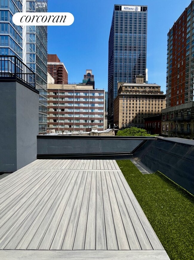 Building Photo - 317 W 51st St