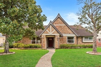Building Photo - 6030 Wigton Dr