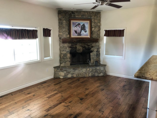 Building Photo - 42775 India Pl