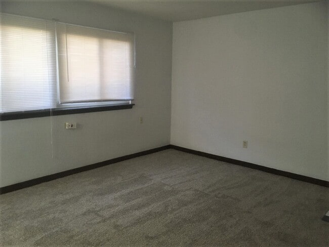 Building Photo - 1543 2nd St