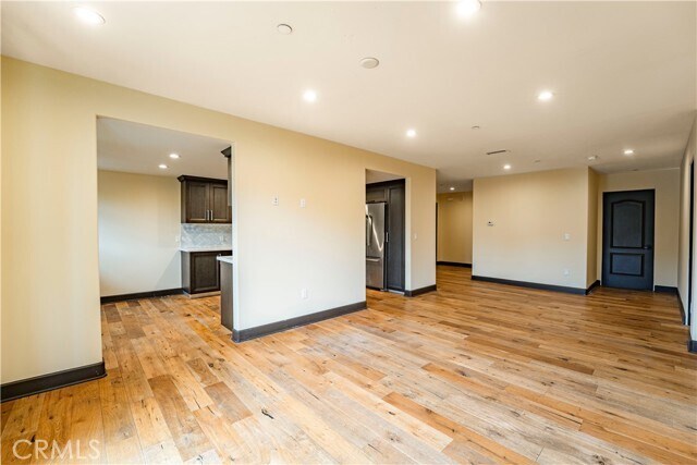 Foto del edificio - 10523 Ashton Ave