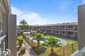 Building Photo - Glen Vista Apartments