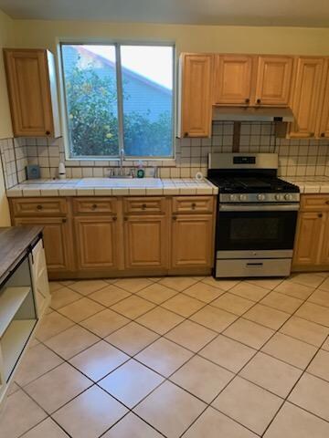 Building Photo - 5715 Meridian St