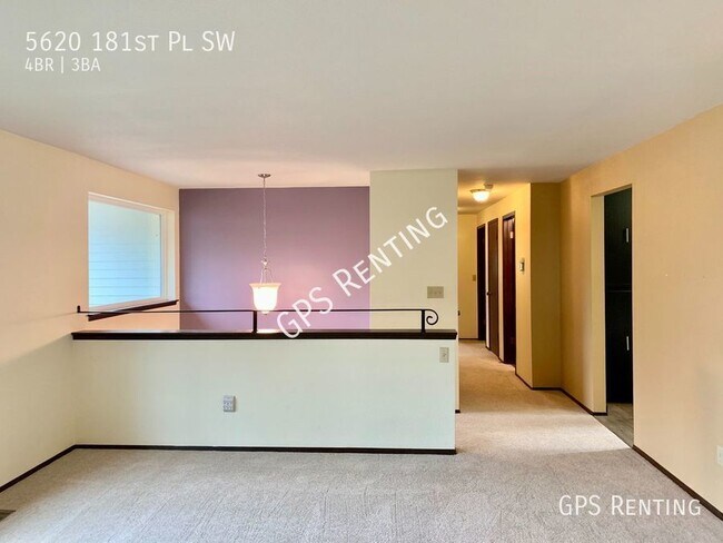 Building Photo - Lovely 4 bd single family home Lynnwood