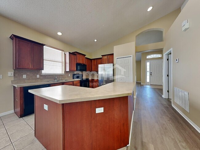 Building Photo - 2821 Sand Arbor Cir