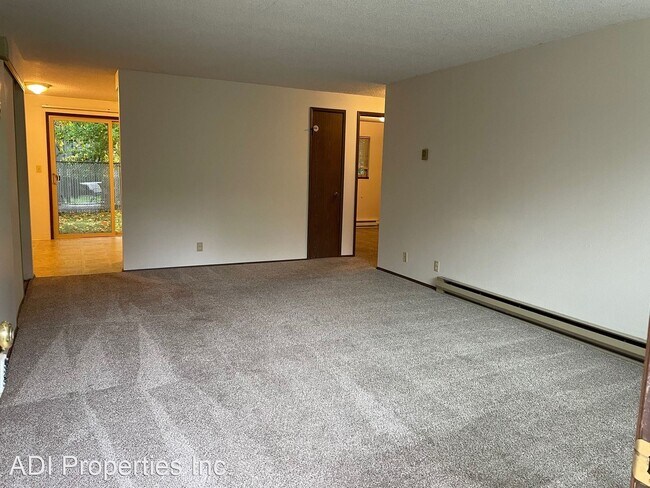 Building Photo - 2 br, 1 bath House - 4908 SW Franklin Ave. #7