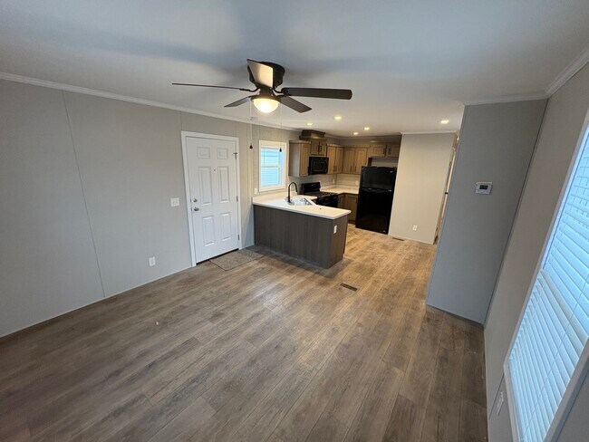 Foto del edificio - 8907 Beechwood Dr