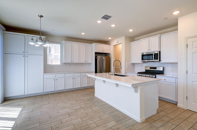 Building Photo - 6313 E Meritage Dr