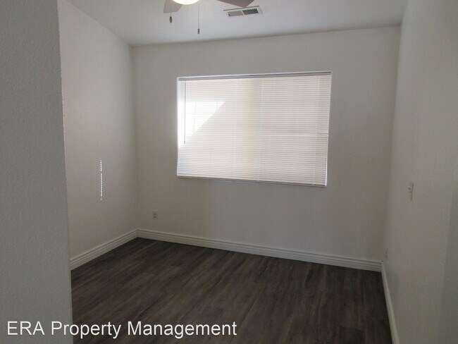 Foto del edificio - 3 br, 2 bath House - 71 N 4125 W