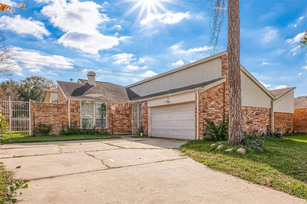 Foto principal - 13311 Avonshire Dr