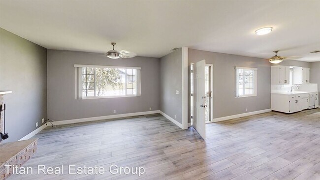 Building Photo - 3 br, 2 bath House - 34733 Shangri Ln