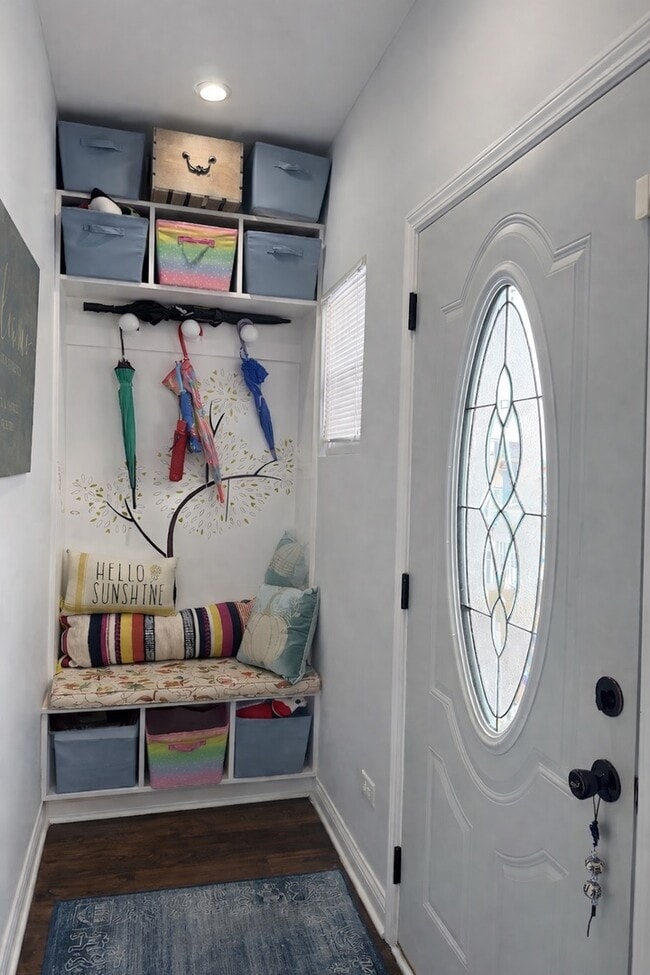 Foto del edificio - 4151 W Fullerton Ave