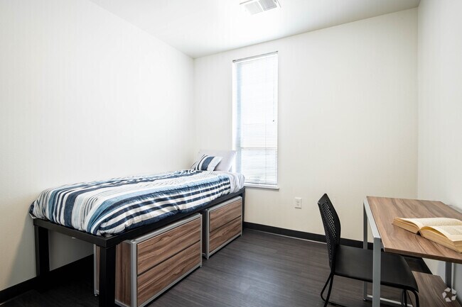 4HAB, 2BA - 1012SF - The Reserve Student Apartments