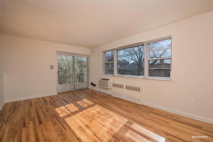 Foto principal - 2 bedroom in BROOKLYN NY 11230