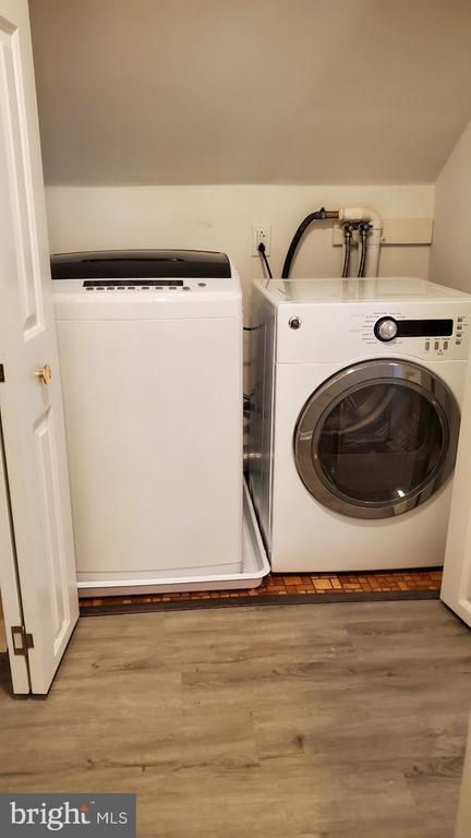 Foto del edificio - 17 Friendship Ln