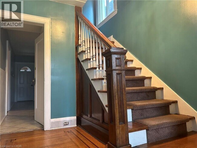 Building Photo - 77 Ottawa St S