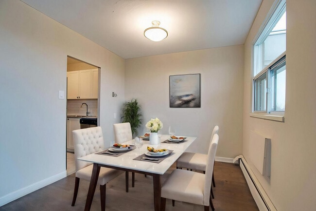 Building Photo - Aldershot Apartments