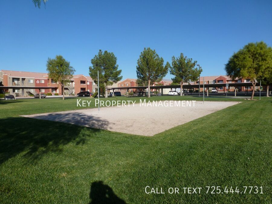 Foto del edificio - Introducing a charming 2-bedroom, 2-bathro...