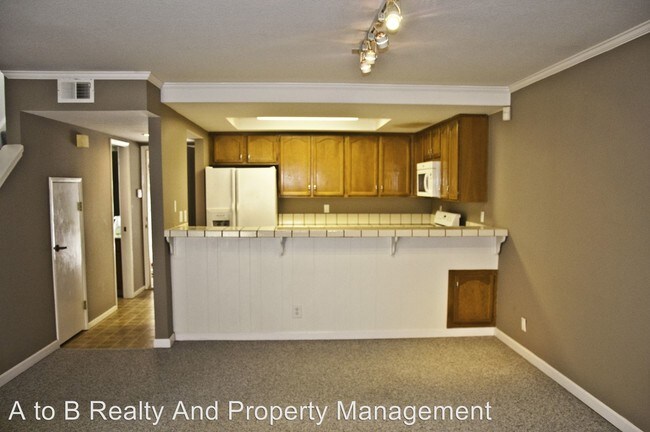 Building Photo - 1325 Chandon Ct