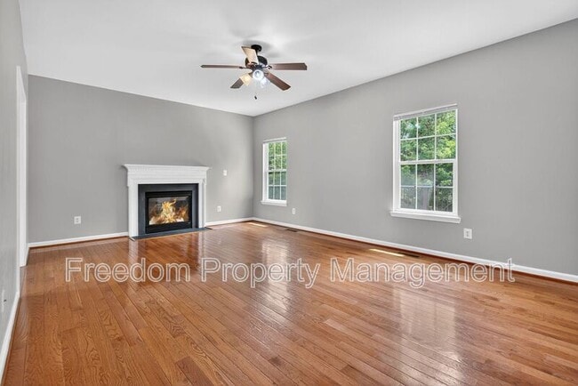 Foto del edificio - 7629 Hamelin Ln