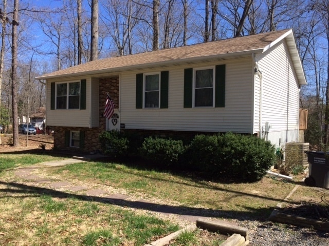 Foto principal - SPACIOUS HOME ON LARGE LOT - 4 BEDS 2.5 BATHS
