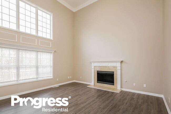 Building Photo - 2609 Democracy Dr