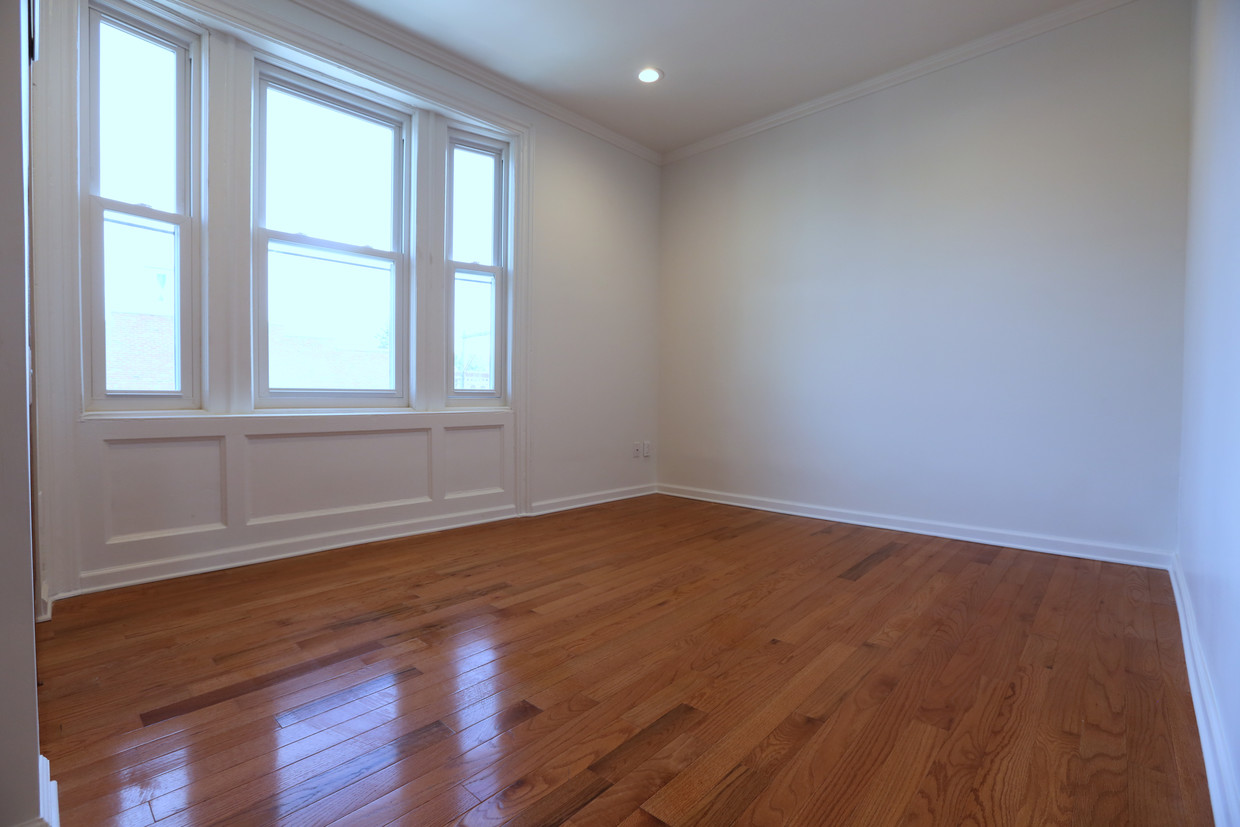 Front Bedroom - 89 1st Ave