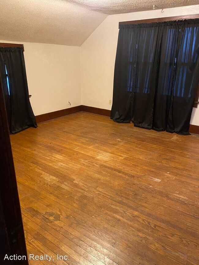 Building Photo - 2 br, 1 bath House - 735 S 18th St